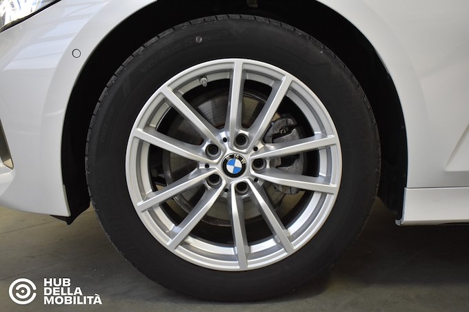 BMW 320d 48V xDrive Touring